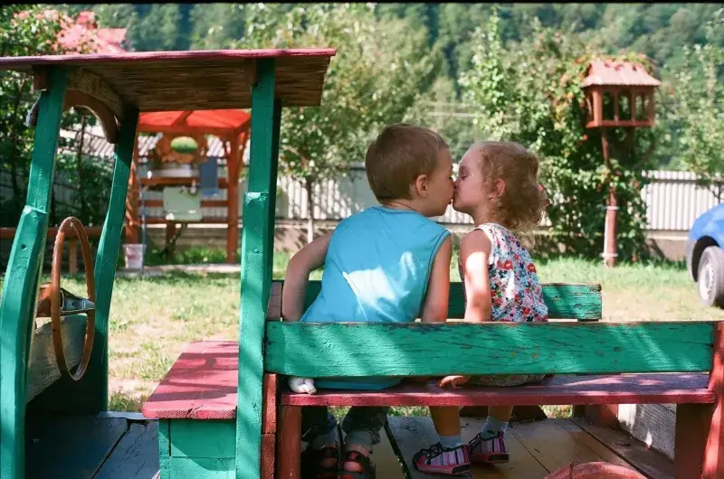 Son's first kiss © Andrew Zheludkov