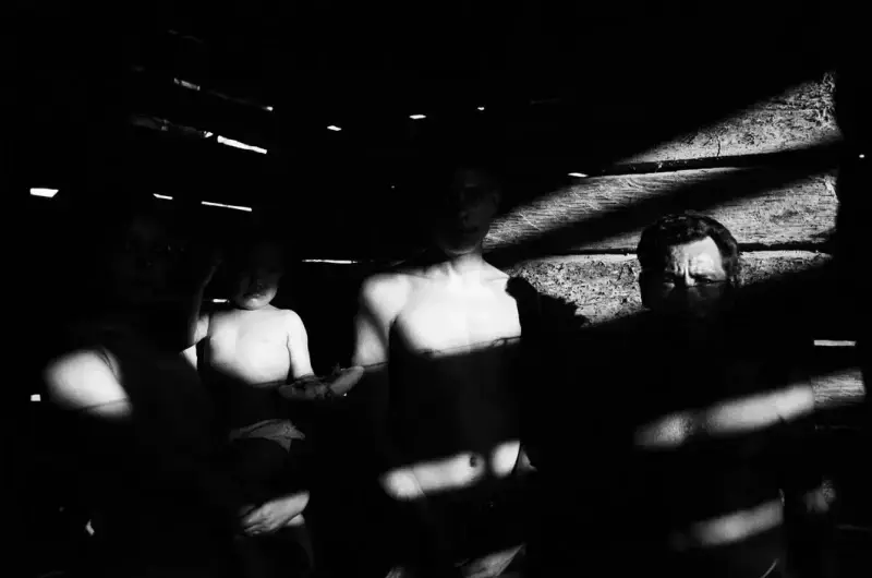 Squatters on a British owned farm. The Venezuelan government has launched a land reform policy to reclaim illegally owned land and give it back to the poor. Venezuela. 2005 © Christopher Anderson, Album: Christopher Anderson, Capitolio