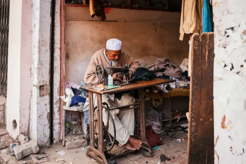 Agra, Uttar Pradesh, India — Agra — 2011 — photo captured with NIKON D3, 35.0 mm f/1.4