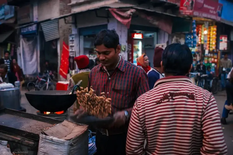 Agra, Uttar Pradesh, India — Agra — 2011 — photo captured with NIKON D3, 35.0 mm f/1.4