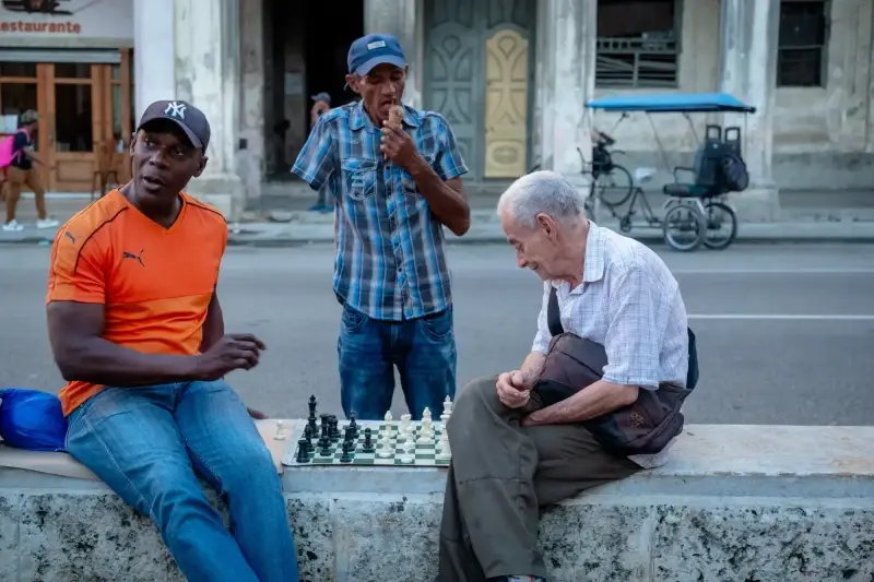 Paseo del Prado, Centro Habana, Havana, Cuba — La Habana. Paseo del Prado — photo captured with LEICA SL (Typ 601), VARIO-ELMARIT-SL 1:2.8-4/24-90 ASPH.