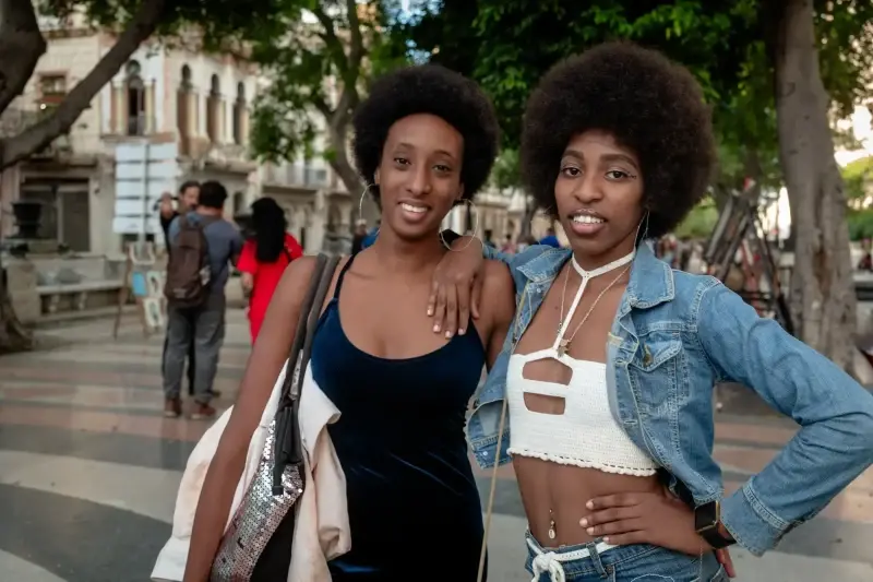 Paseo del Prado, Centro Habana, Havana, Cuba — La Habana. Paseo del Prado — photo captured with LEICA SL (Typ 601), VARIO-ELMARIT-SL 1:2.8-4/24-90 ASPH.