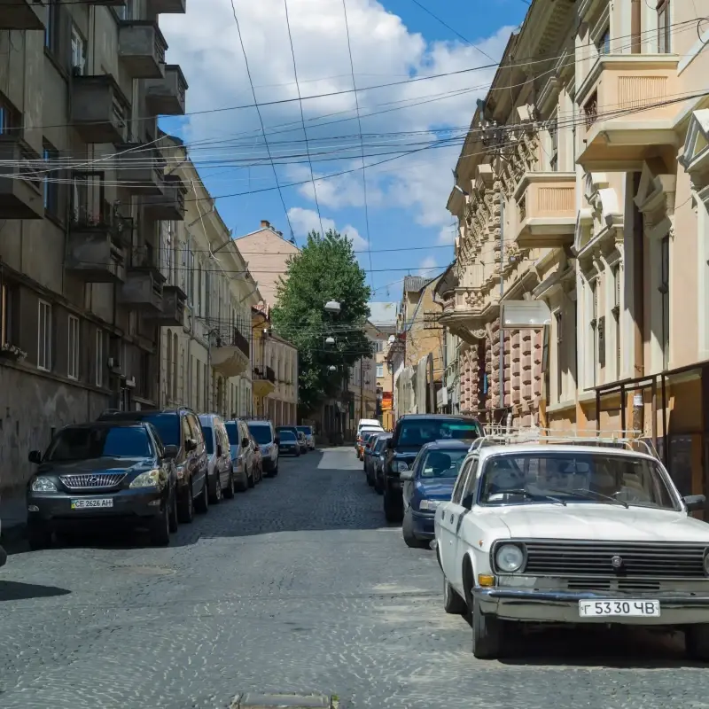 Chernivtsi, Chernivtsi Oblast, Ukraine — Kodak ProBack — photo captured with ProBack645