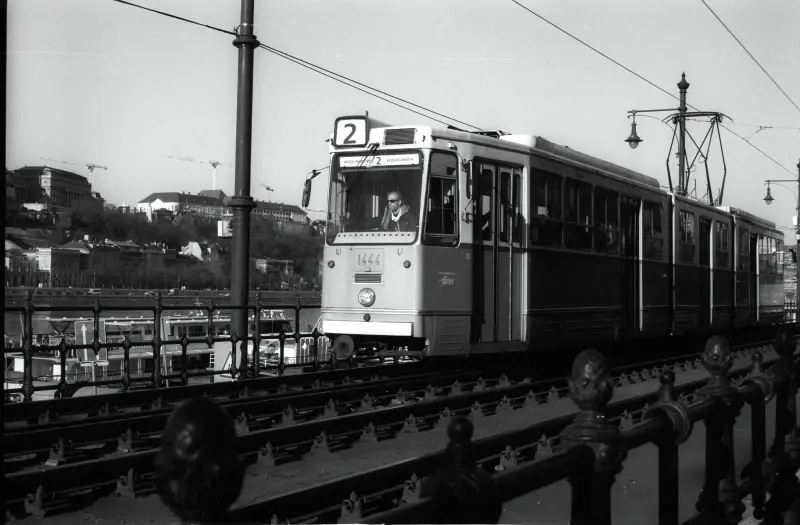 Budapest, Hungary — Winter Budapest on Fomapan & Orwo — photo captured with LS-4000