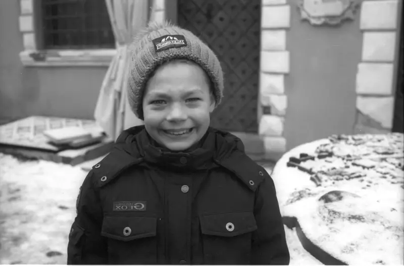 Plosha Rynok, Lviv, Lviv Oblast, Ukraine — Winter in Lviv — photo captured with LS-4000