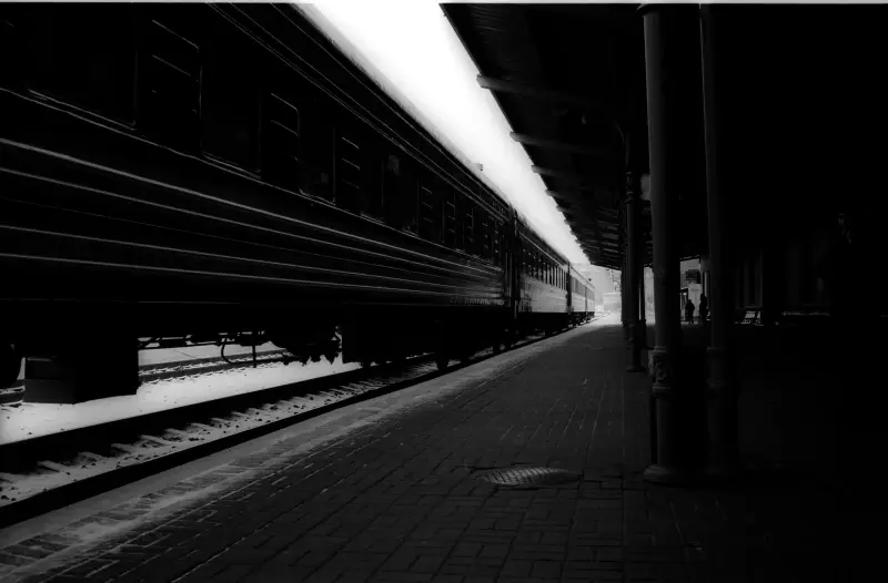 Plosha Rynok, Lviv, Lviv Oblast, Ukraine — Winter in Lviv — photo captured with LS-4000