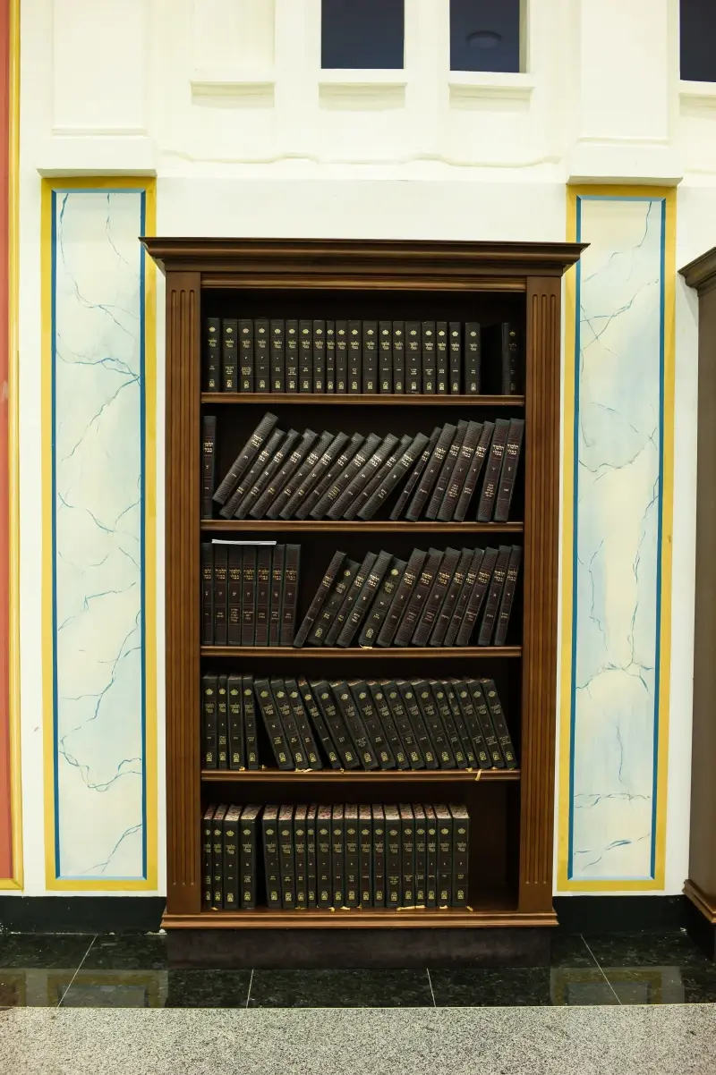 Альбом: Sadhora Synagogue and the old Jewish cemetery in Chernivtsi