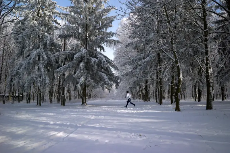 Volnovakha, Donetsk Oblast, Ukraine — Один день - початок.... — photo captured with M9 Digital Camera, Elmarit-M 28mm f/2.8 ASPH.