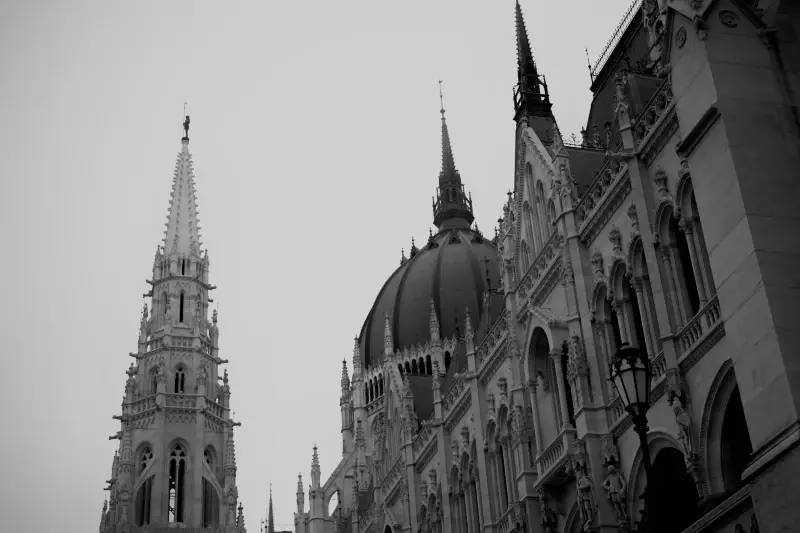 Budapest, Hungary — Будапешт в чб — фото снято на NIKON Z 30, Viltrox AF 35/1.7 Z
